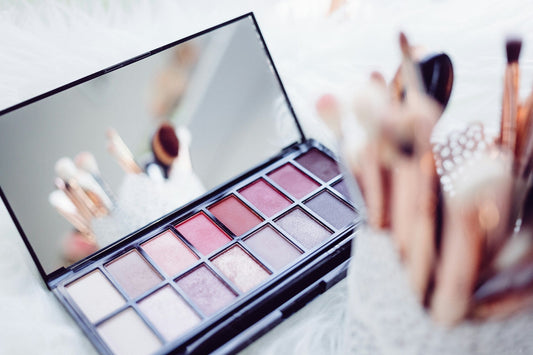 Makeup Trends 2025: What’s In and What’s Out