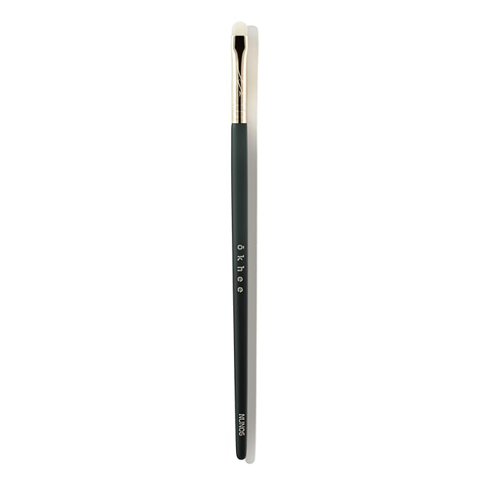 [SOO ADOR] okhee Eyeline Smudge Brush NUN 06 - Perfect for Creating Smoky Eyes and Diffused Eyeliner | Designed by K-Pop Makeup Artist Seo Ok | Makeup Brush Eye Brush-GlimoraGlow