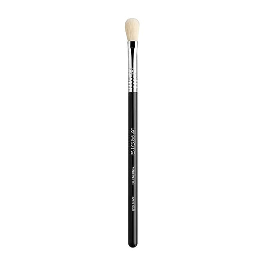 Sigma Beauty Professional E25 Max Eyeshadow Blending Brush – Professional Eyeshadow Brush for Seamless Eyeshadow Blending, Softens Dramatic Edges & Harsh Lines for a Well Blended Effect (1 Brush)-GlimoraGlow