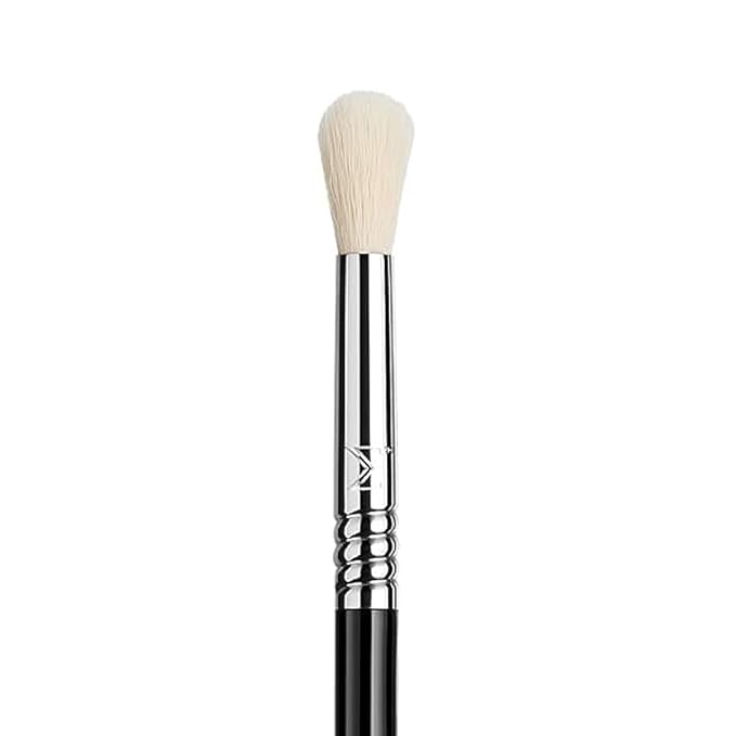 Sigma Beauty Professional E35 Tapered Blending Brush – Professional Eyeshadow Brush for Precision Eyeshadow Blending, Softens Dramatic Edges & Harsh Lines for a Well Blended Effect (1 Brush)-GlimoraGlow
