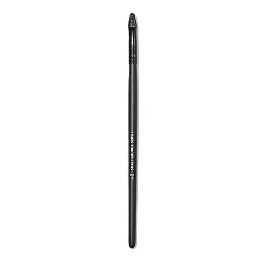 e.l.f. Small Smudge Brush for Precision Eyeshadow and Eyeliner, Synthetic-GlimoraGlow