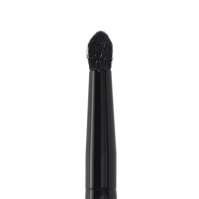 e.l.f. Smudge 'N Smoke Eyeliner Brush, Multi-Use Eyeshadow & Eyeliner Brush For Creating A Perfect Smoky Eye, Vegan & Cruelty-Free-GlimoraGlow