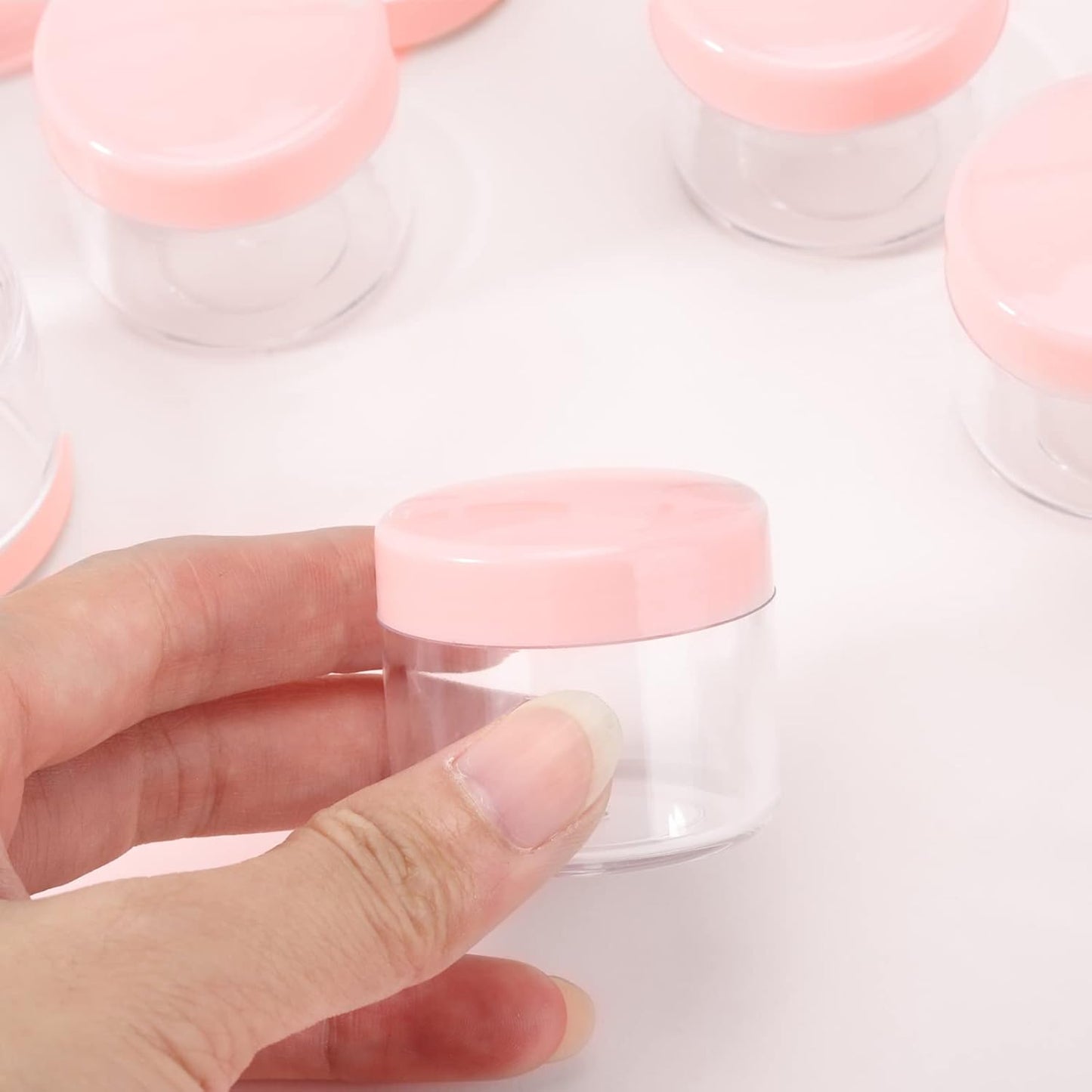 100 Count 20g Sample Containers with Lids，Refillable Cosmetic Containers Small Plastic Jars Lip Scrub Container - Pink-GlimoraGlow