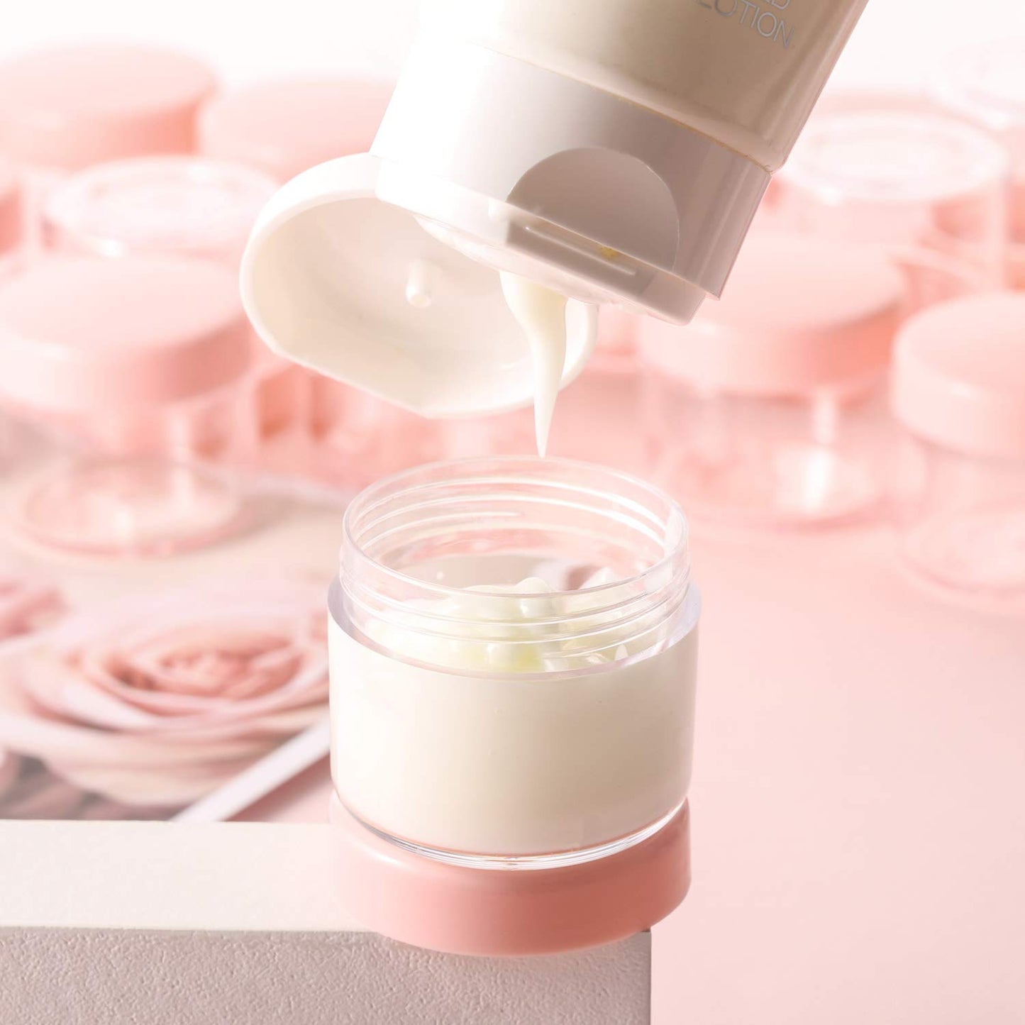 100 Count 20g Sample Containers with Lids，Refillable Cosmetic Containers Small Plastic Jars Lip Scrub Container - Pink-GlimoraGlow