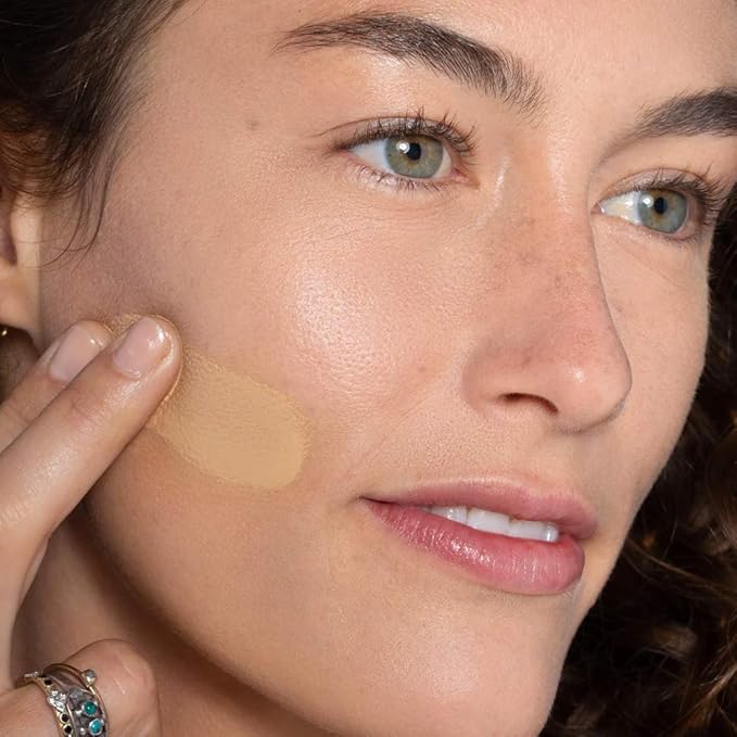 ILIA - True Skin Serum Foundation | Non-comedogenic, Cruelty-Free, Vegan, Weightless Feel, Buildable Coverage, Safe For Sensitive Skin (Salina SF5)-GlimoraGlow