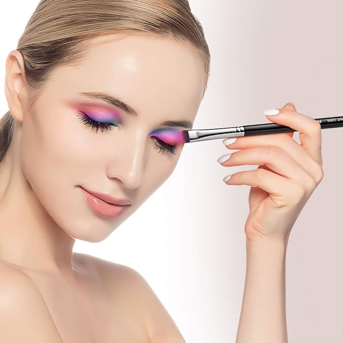 Eyeshadow Smudge Brush, EIGSHOW Short Shader Precision Makeup Brush High-End for Creasing & Cat Eye Makeup, Premium Quality, Cruelty-Free (E806)-GlimoraGlow