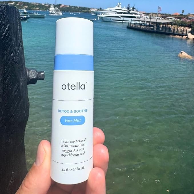 Detox & Soothe Face Mist with Hypochlorous Acid | Reduces Redness & Breakouts | pH Balance & Skin Cleansing for Active Lifestyles | TSA Approved, 2.7 oz | Clean Ingredients-GlimoraGlow