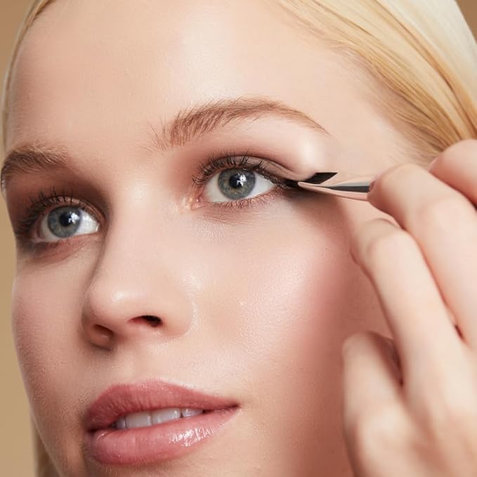 The Arc Brush-GlimoraGlow