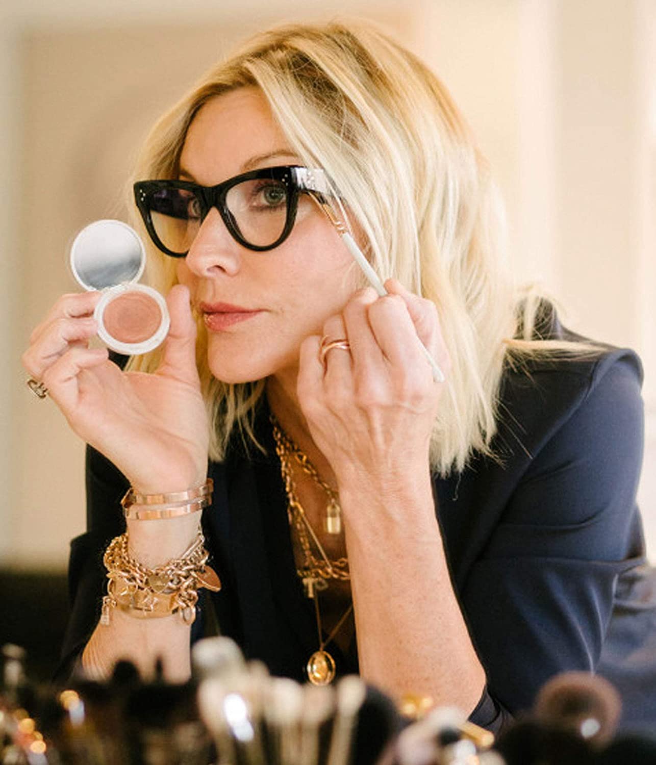 Jillian Dempsey Mini Fan Eye Makeup Brush: All in One Eyeshadow Makeup Brush: Multi-Functional Synthetic Vegan Eye Shadow Brush-GlimoraGlow