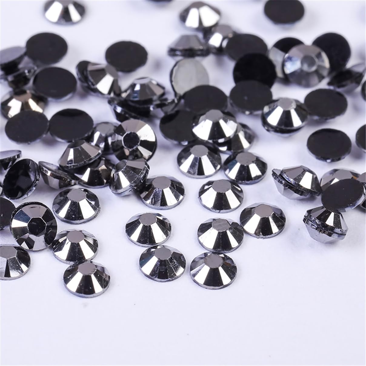 1000 Pieces SS20 5mm Flatback Rhinestones Clear Glass Round Gems Crystals for Nail Art DIY Crafts Clothes Shoes Bags （Mineral Gray）-GlimoraGlow