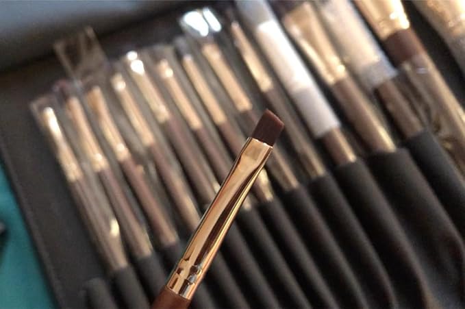 Professional makeup brush set with makeup bag. Includes Brushes for Contouring, Highlighting, Eyeshadow, Foundation & More. 15 Pcs Wool makeup brush-GlimoraGlow