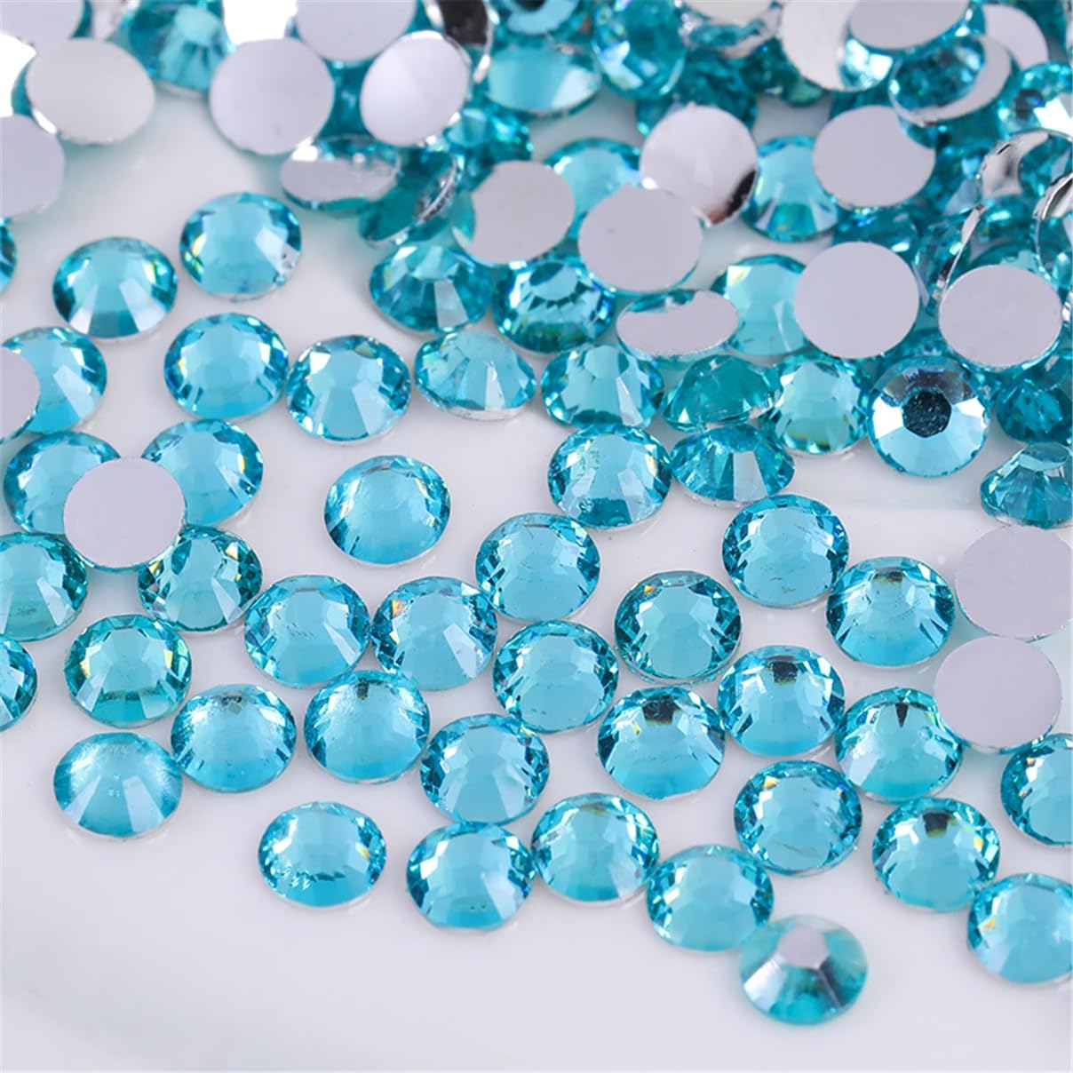 1000 Pieces SS20 5mm Flatback Rhinestones Clear Glass Round Gems Crystals for Nail Art DIY Crafts Clothes Shoes Bags （Crystal Blue）-GlimoraGlow