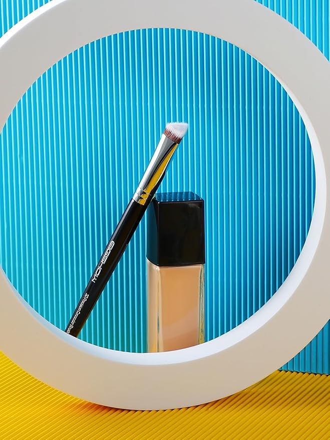 EIGSHOW Concealer Brush Under Eye, Small Triangle Brushes for Precise Coverage Dark Circles Blemishes Acne, Blending Cream and Liquid (F658)-GlimoraGlow