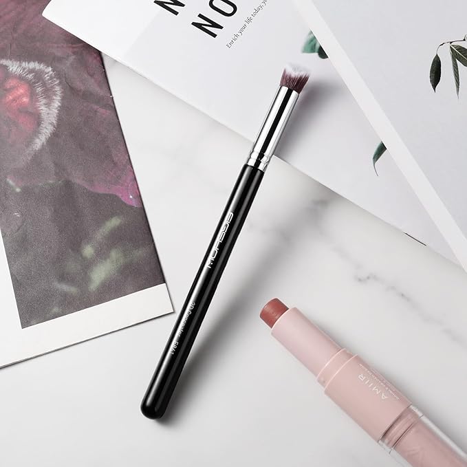 EIGSHOW Angled Concealer Brush Under Eye for Covering Sun Spots Acne Blemishes Concealing Contouring Setting with Liquid Cream (E861)-GlimoraGlow