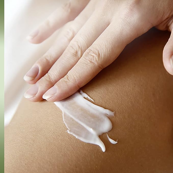 Vaseline Intensive Care Body Lotion for Dry Skin Soothing Hydration Lotion Made with Ultra-Hydrating Lipids + 1% Aloe Vera Extract to Refresh Dehydrated Skin 20.3 oz, Pack of 3 (packaging May Vary)-GlimoraGlow