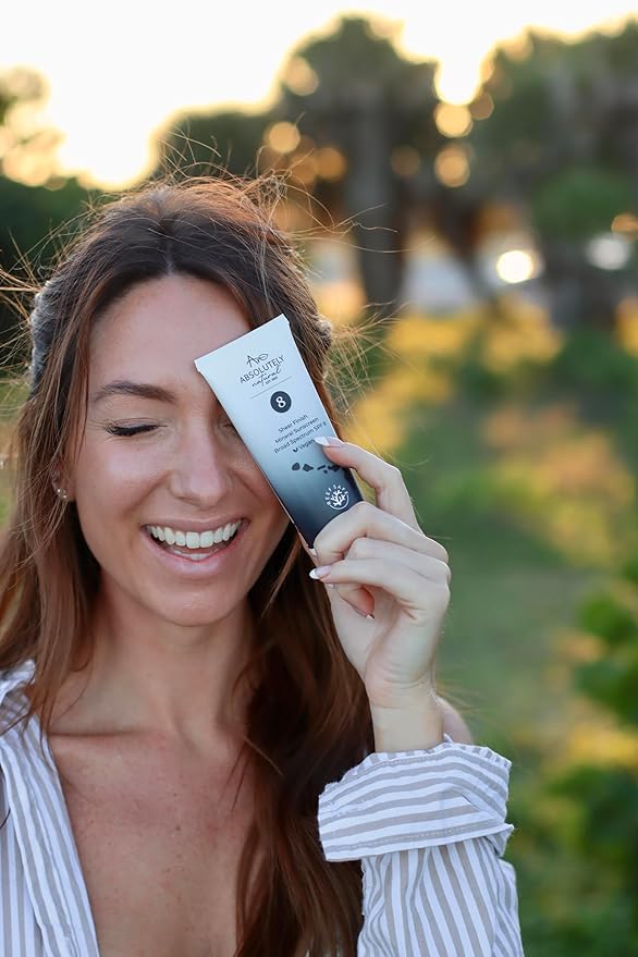 SPF 8 Mineral Sunscreen - Water Resistant Moisturzing Lotion for Body & Face - Non-Nano Zinc Oxide, Vitamin E - 3 Oz-GlimoraGlow