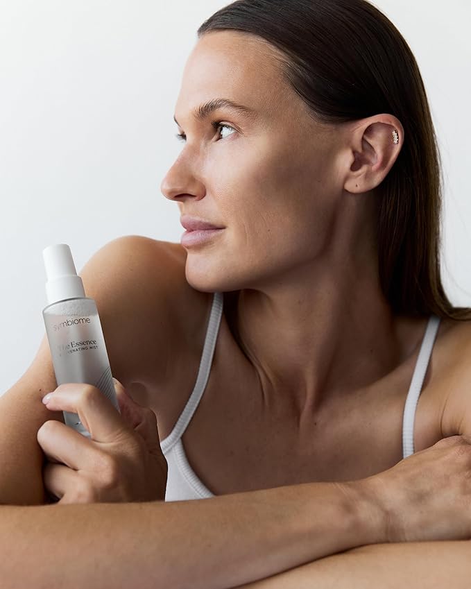 The Essence Rejuvenating Mist 50 Milliliter-GlimoraGlow