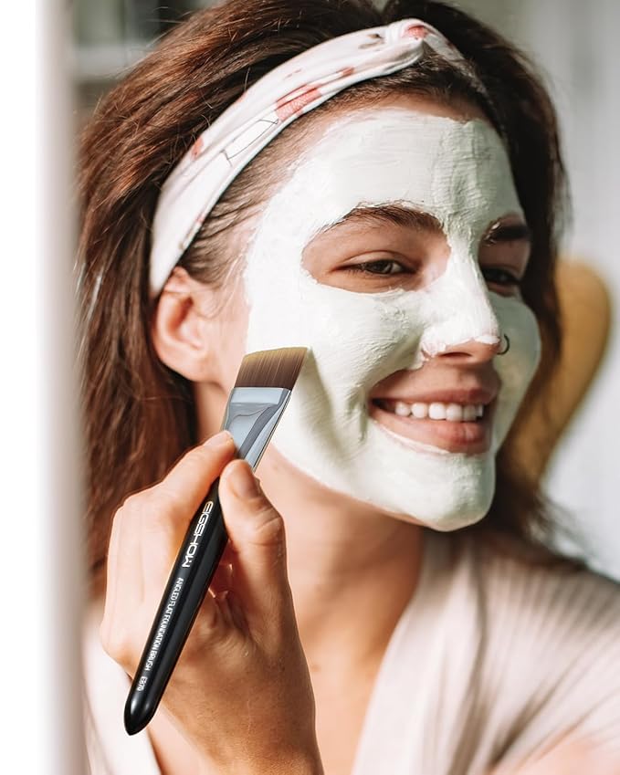 EIGSHOW Flat Foundation Brush, Vegan Synthetic Bristles, Streak Free Application, Face Makeup Brush For Blending Liquid, Cream, Face Mask (E870B)-GlimoraGlow