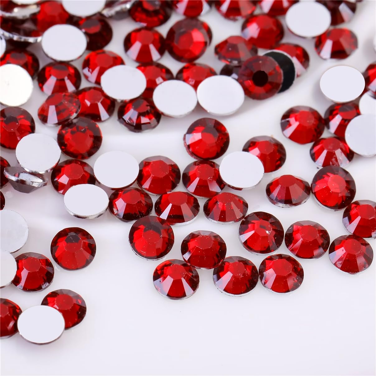 1500 Pieces SS16 4mm Flatback Rhinestones Clear Glass Round Gems Crystals for Nail Art DIY Crafts Clothes Shoes Bags （Dark Red）-GlimoraGlow