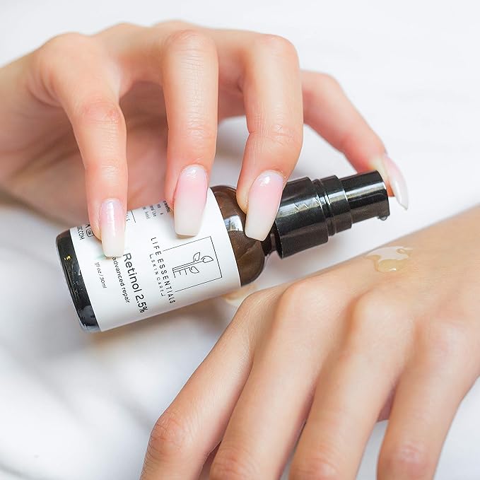 Life Essentials Retinol Serum 2.5% for Wrinkles, Fine Lines, Acne Scars, & Skin Blemishes- Vitamin A + Hyaluronic Acid, Vitamin E, Organic Green Tea, Jojoba Oil - Organic and Natural-GlimoraGlow