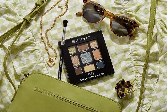 Sigma Beauty E38 Diffused Crease Brush - Blending Brush For Corner Eyelids - Eyeshadow Application and Fluffy Blending Brush - Apply Pigment and Blend Harsh Lines-GlimoraGlow