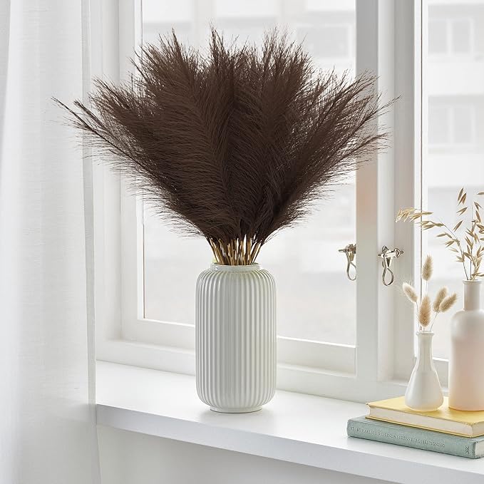 50pcs Faux Pampas Grass Decor, 21.6" Short Artificial Pompous Grass Floral Fake Pompas Grass Branches Vase Filler Flower Arrangement for Home Wedding Boho Decor, Brown