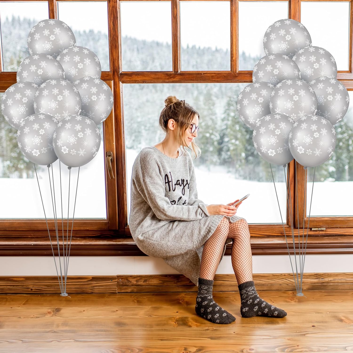 Skylety 40 Pieces Snowflake Balloons Bulk Winter Transparent Snowflake Latex Balloons for Christmas Birthday Wedding Party Decorations (Silver)