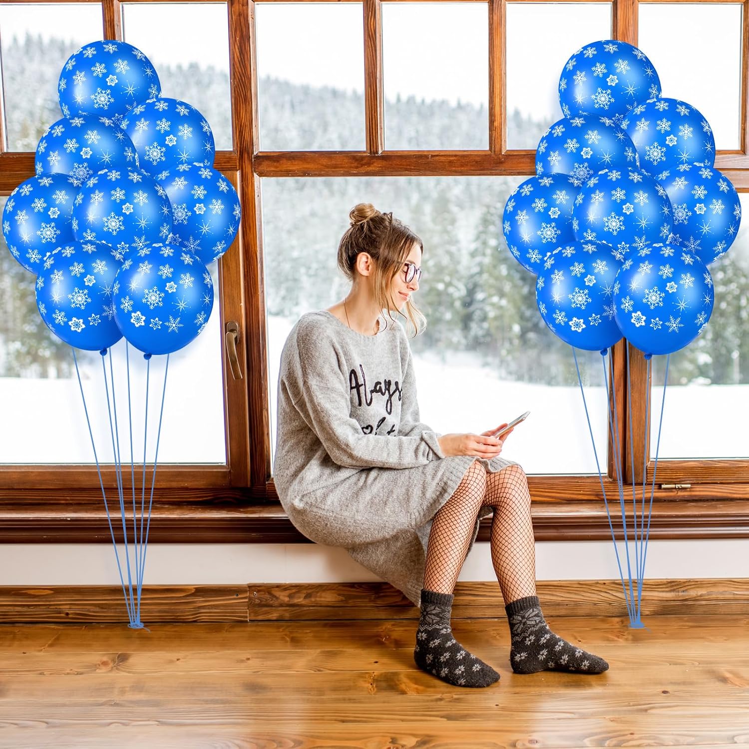 Skylety 40 Pieces Snowflake Balloons Bulk Winter Transparent Snowflake Latex Balloons for Christmas Birthday Wedding Party Decorations(Blue)