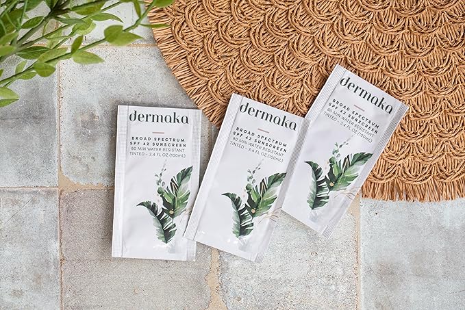 Mineral Tinted Sunscreen SPF 42 for Face – 5ml 25 Packets with Zinc Oxide & Titanium Dioxide – Water Resistant 80 Min – Moisturizes & Soothes – Beach Must Haves, Travel Essentials, Party Favor-GlimoraGlow