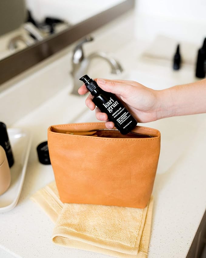 Kari Gran - Natural Essential SPF 30 Moisturizing Facial Sunscreen with Plant-Based Ingredients (1oz / 30ml)-GlimoraGlow