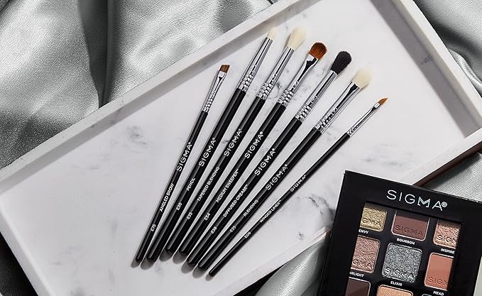 Sigma Beauty E38 Diffused Crease Brush - Blending Brush For Corner Eyelids - Eyeshadow Application and Fluffy Blending Brush - Apply Pigment and Blend Harsh Lines-GlimoraGlow